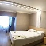 Hotel Light 2*